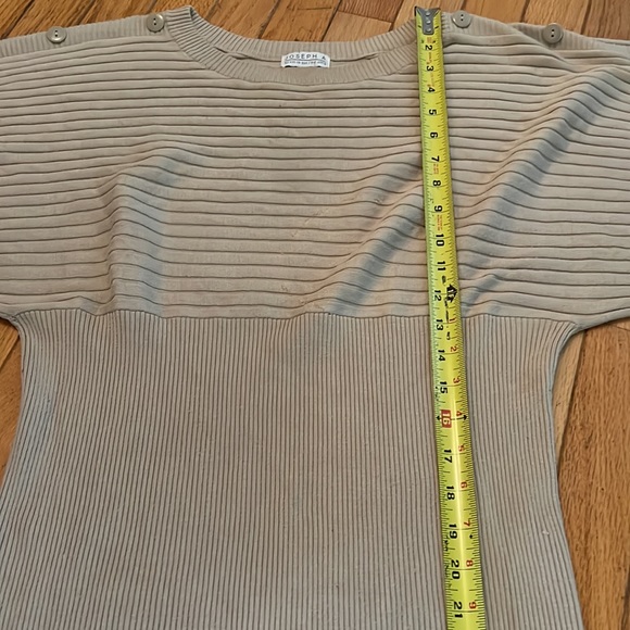 Joseph A brand sweater - Picture 3 of 8